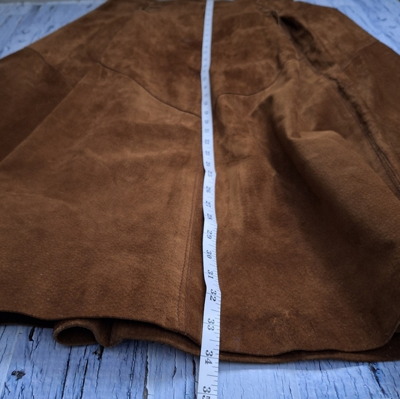 (10) Vintage Suede Leather Pleated Maxi Skirt, The Olde Hide House - Picture 14 of 16